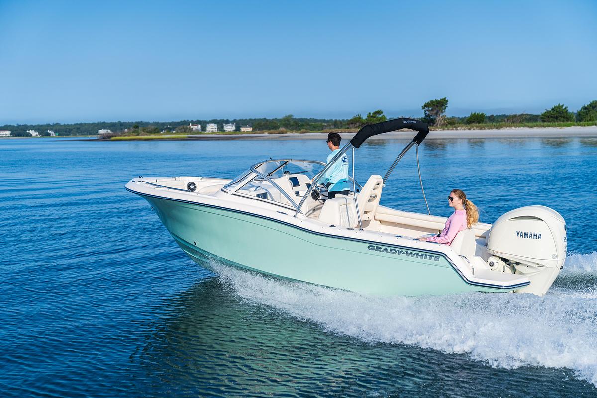 Freedom 215 21' DUAL CONSOLE