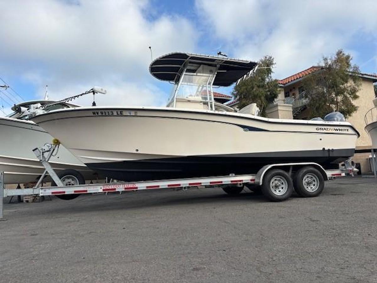 Used 2005 Grady-White 257 Advance