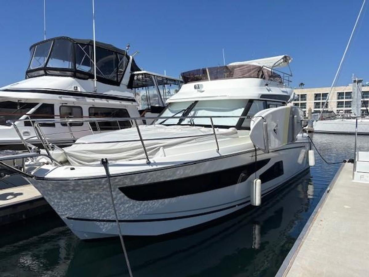 Used 2020 Jeanneau NC 1095 Fly