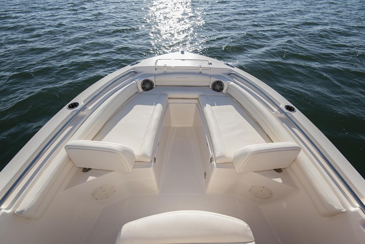 Fisherman 216 21' CENTER CONSOLE