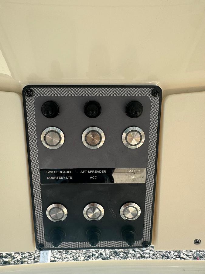 Used 2023 Scout 255 LXF