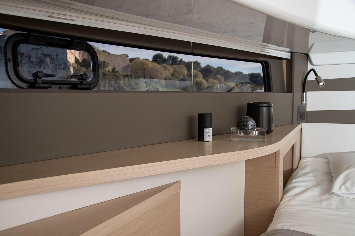 2026 Jeanneau DB/37 OB