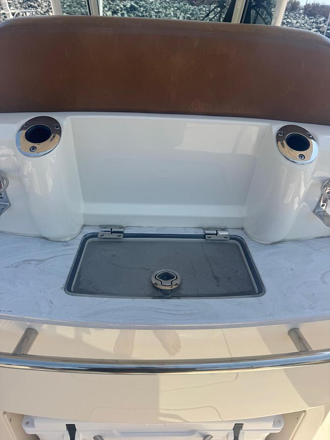 Used 2023 Scout 255 LXF