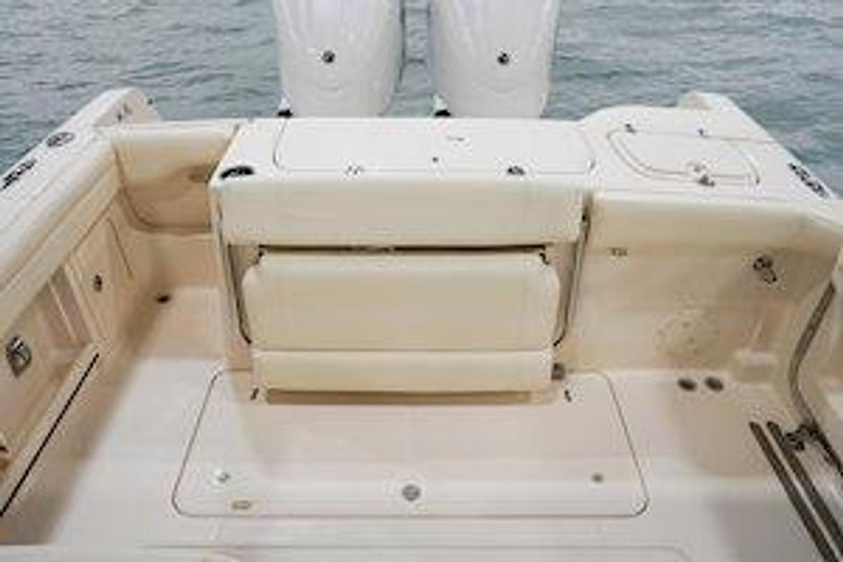 2026 Grady-White Freedom 285