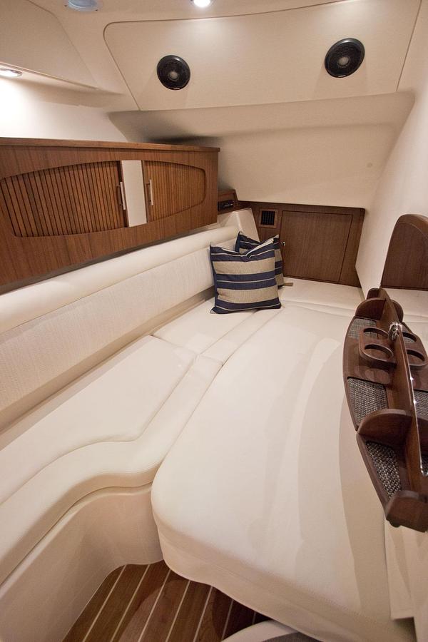 Freedom 375  37' DUAL CONSOLE