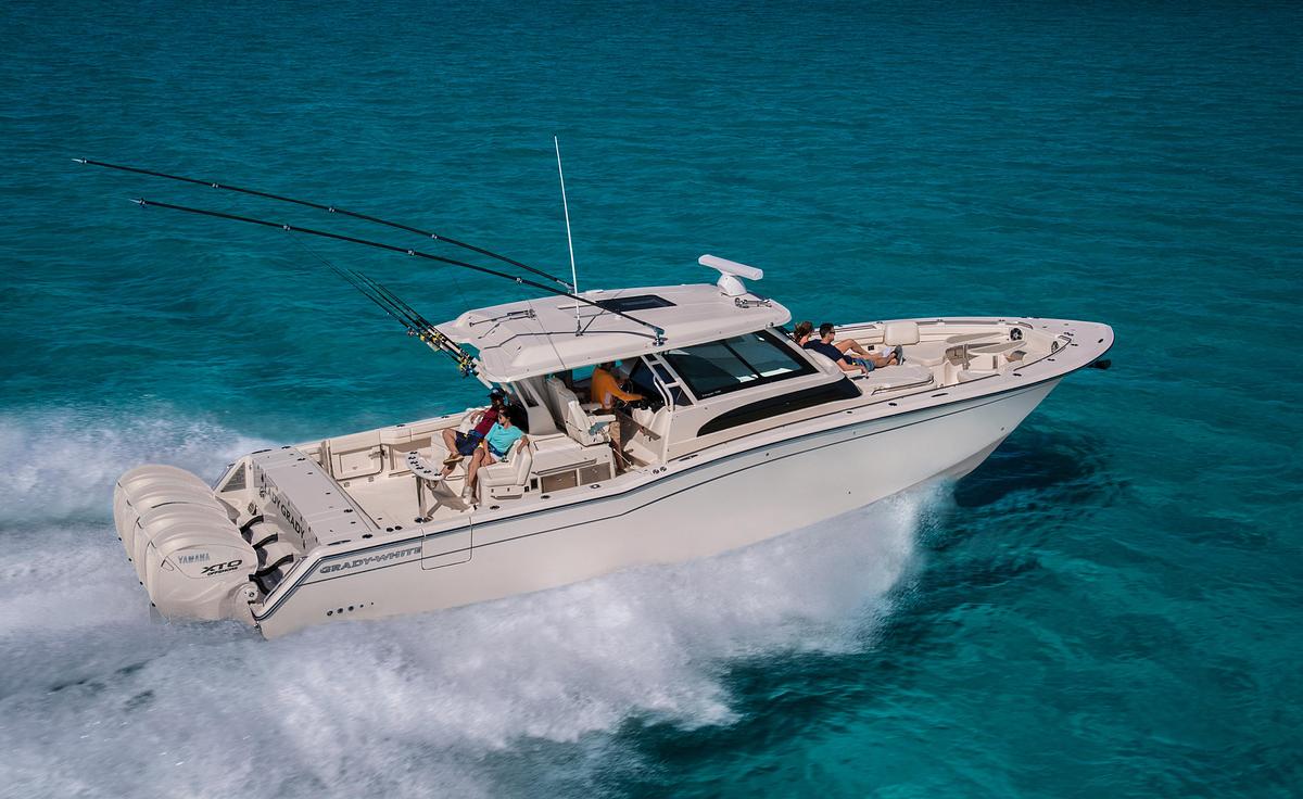Canyon 456
45' CENTER CONSOLE
