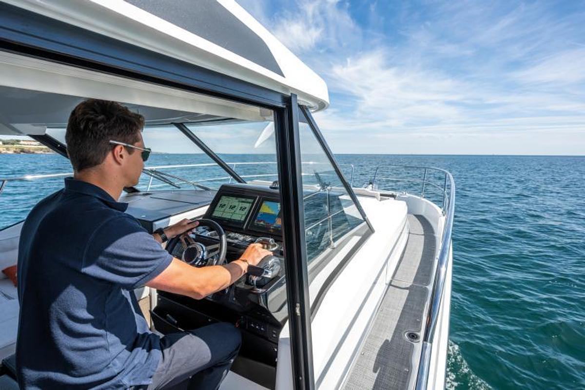 2026 Jeanneau NC 1295 Fly