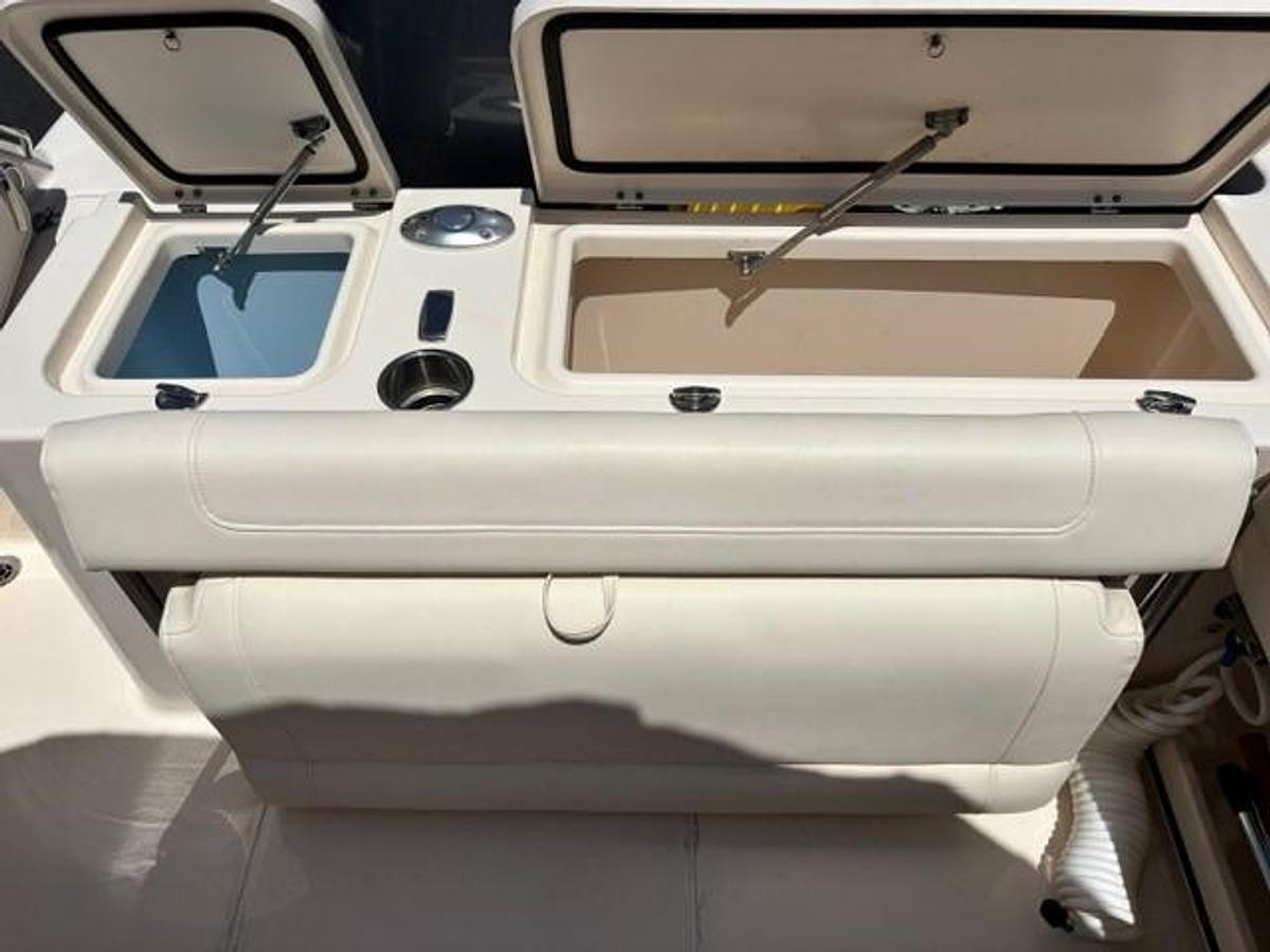 Used 2020 Grady-White Freedom 235