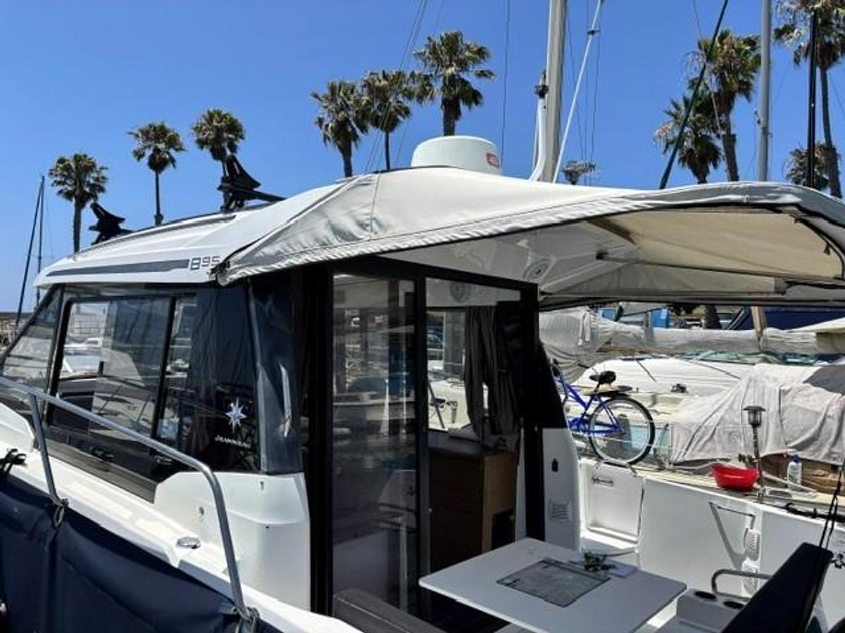 Used 2019 Jeanneau NC895 Offshore