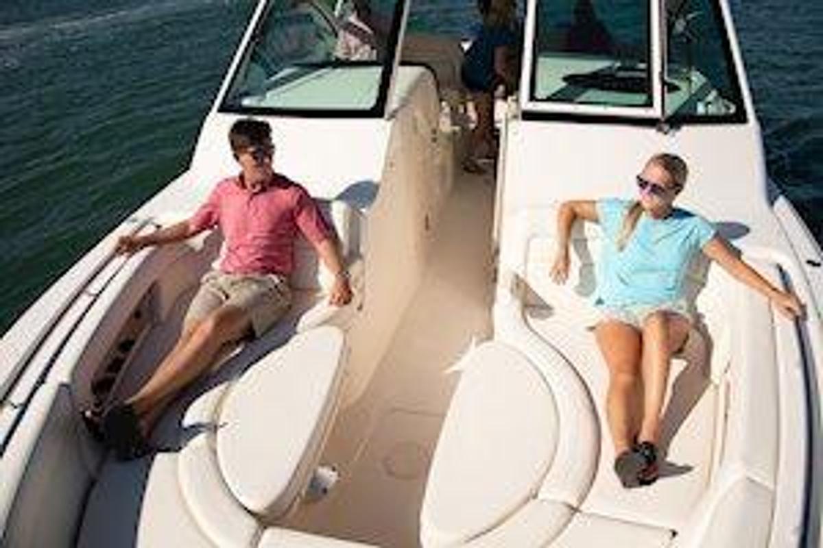 2026 Grady-White Freedom 375