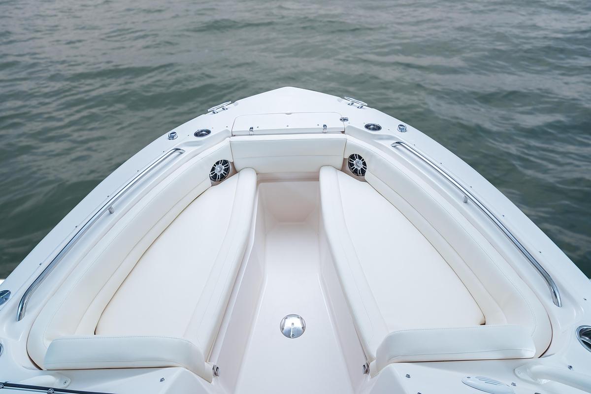 Freedom 255
25' DUAL CONSOLE