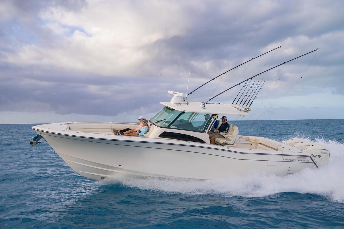 2025 Grady-White Canyon 386