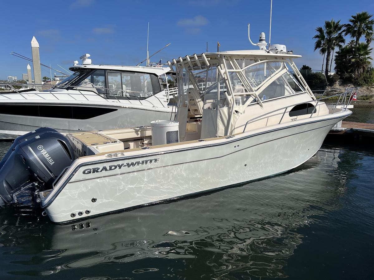 Used 2021 Grady-White Marlin 300