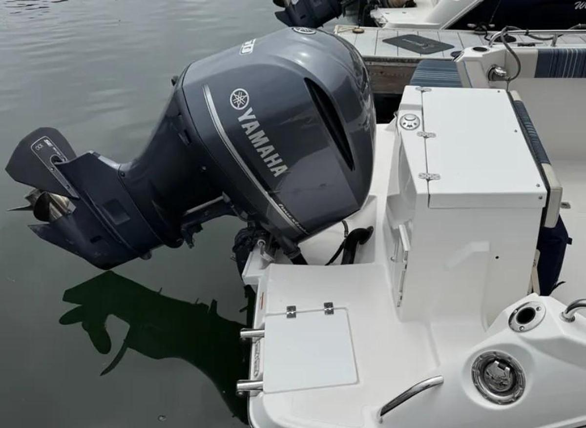 Used 2019 Cutwater C-24 Coupe OB