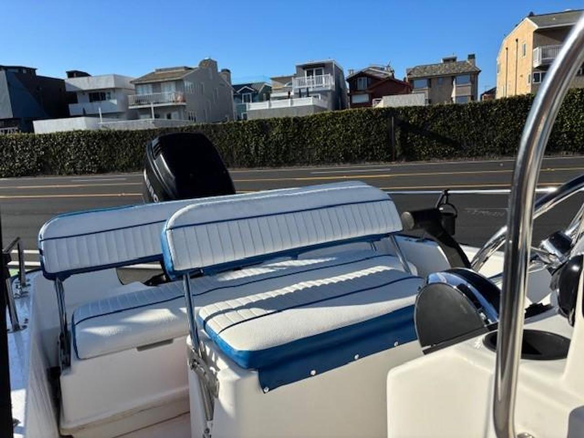 Used 2005 Boston Whaler Montauk 170