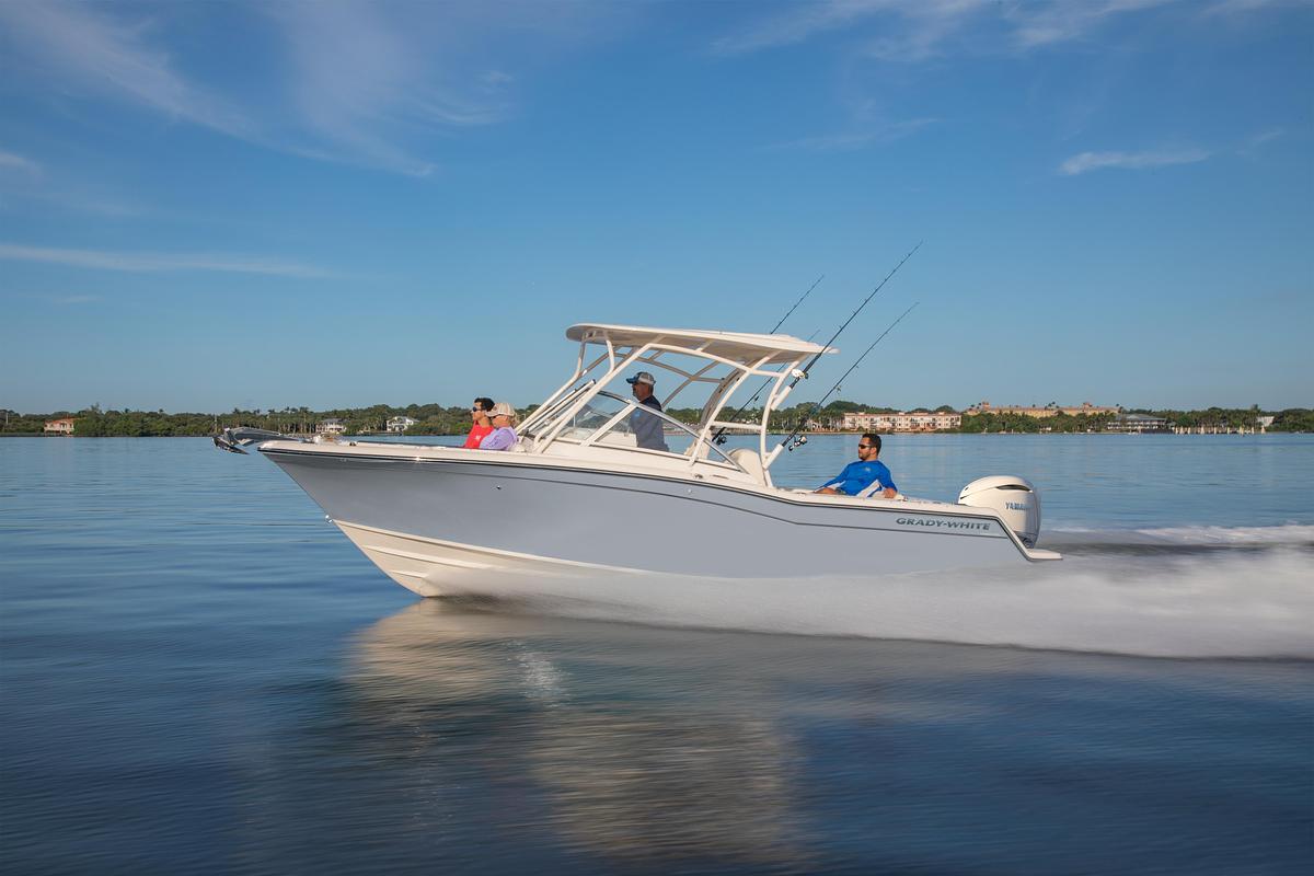 Freedom 235
23' DUAL CONSOLE