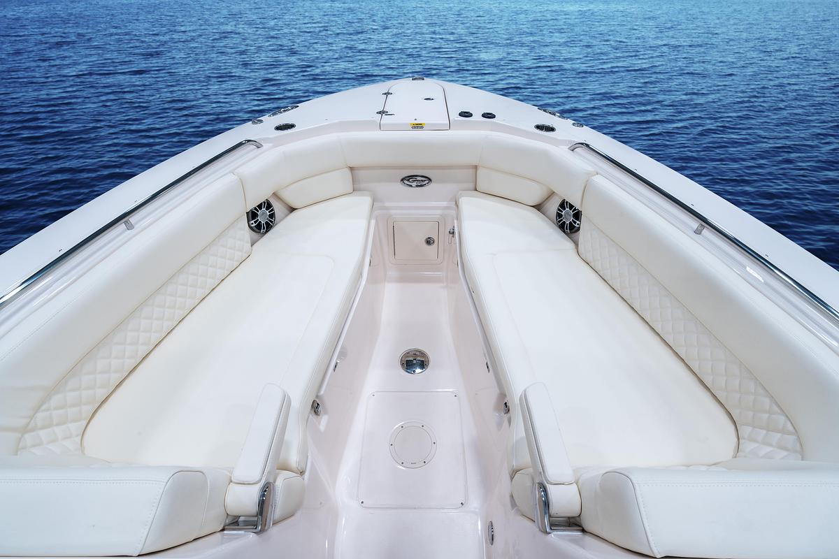 Freedom 307
30' DUAL CONSOLE