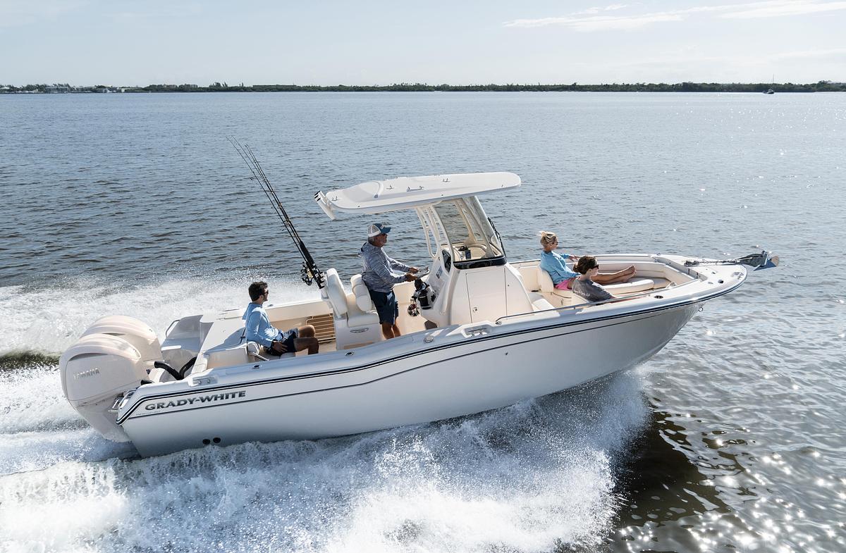Fisherman 257
25' CENTER CONSOLE
