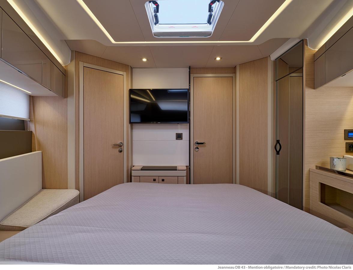 2026 Jeanneau DB/43 OB