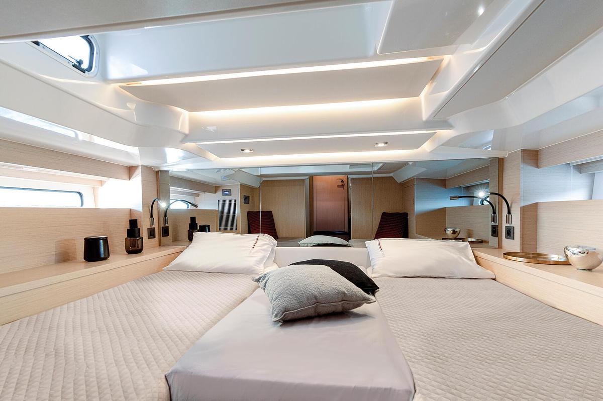 2026 Jeanneau DB/37 IB