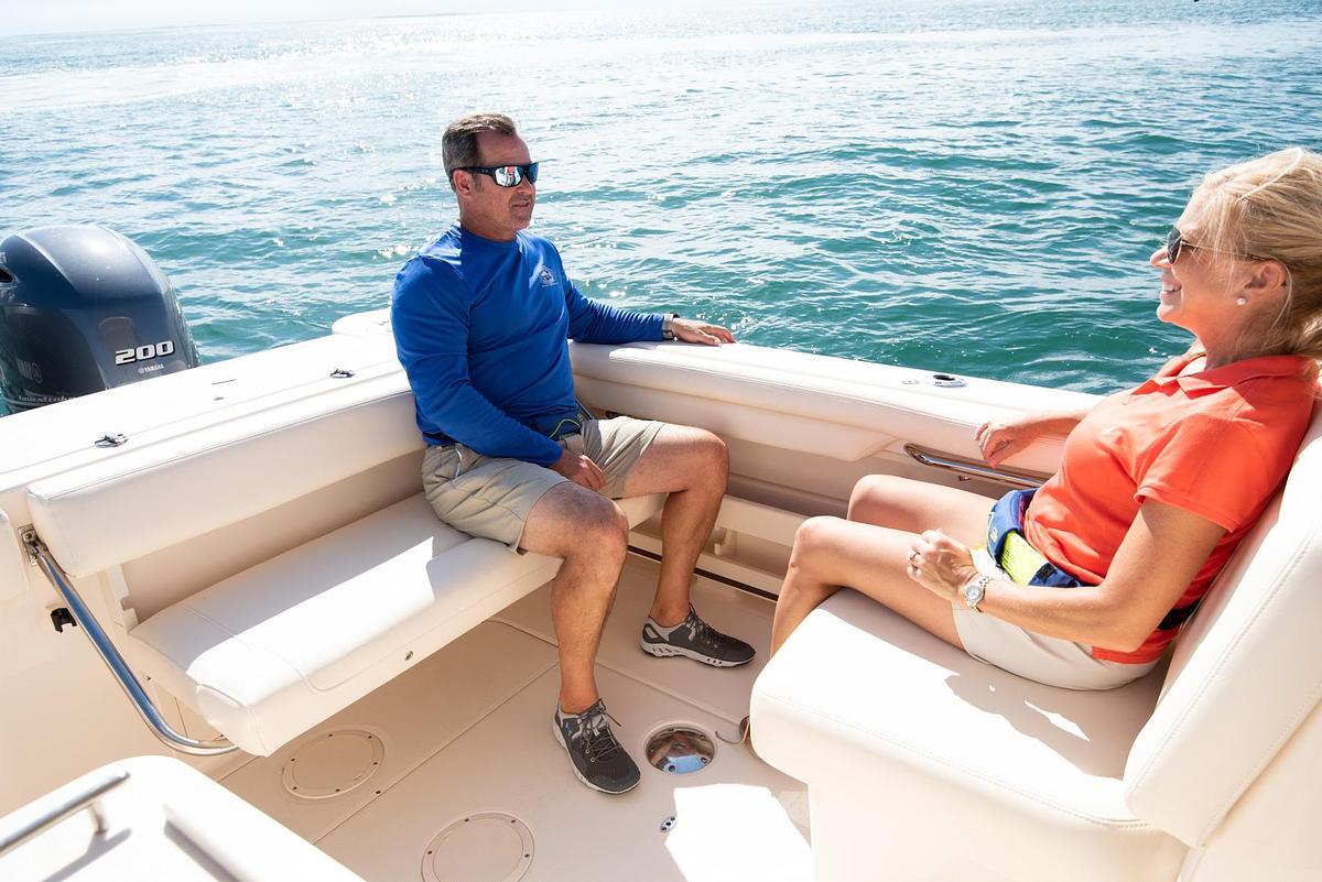 Freedom 275
27' DUAL CONSOLE