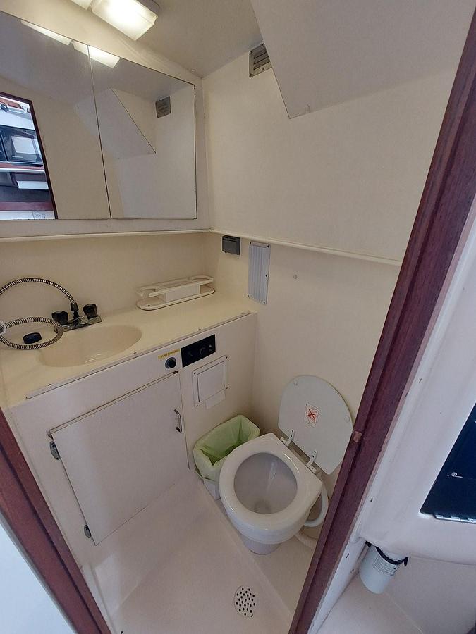 Used 1996 Henriques 28 Express