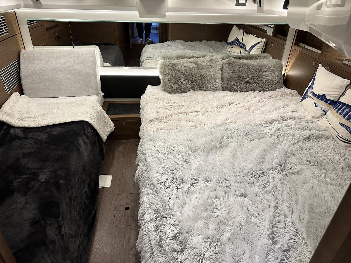 Used 2022 Jeanneau Leader 12.5 WA