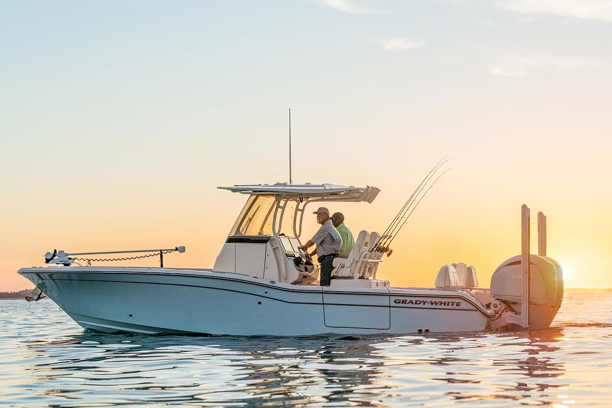 281 CE
28' COASTAL EXPLORER