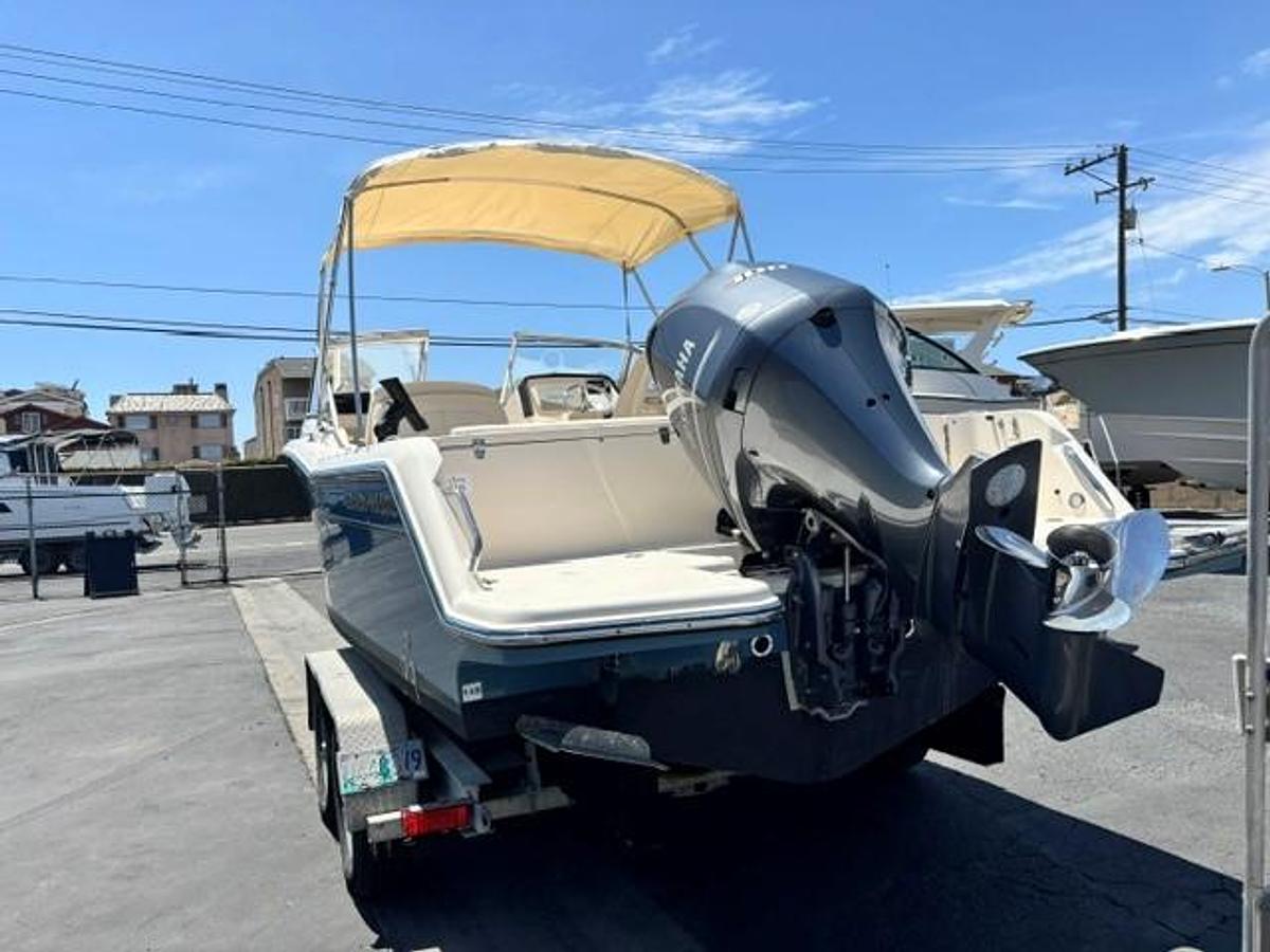 Used 2020 Grady-White Freedom 235