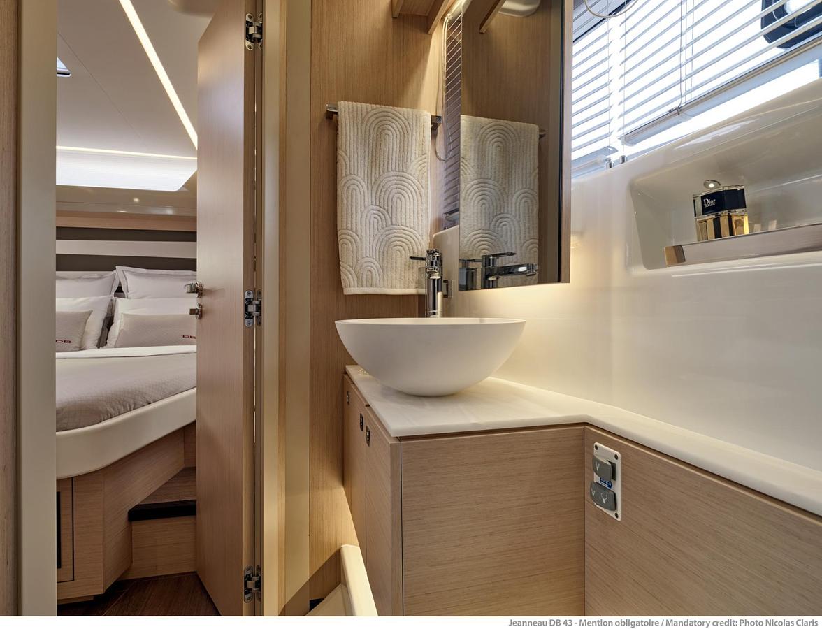 2026 Jeanneau DB/43 IB