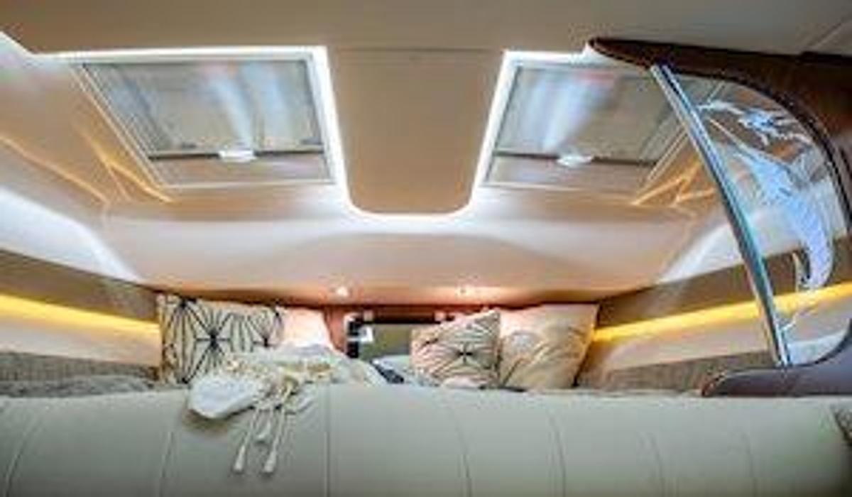 2026 Grady-White Express 370