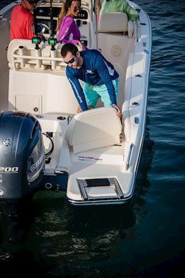 2026 Grady-White Fisherman 216