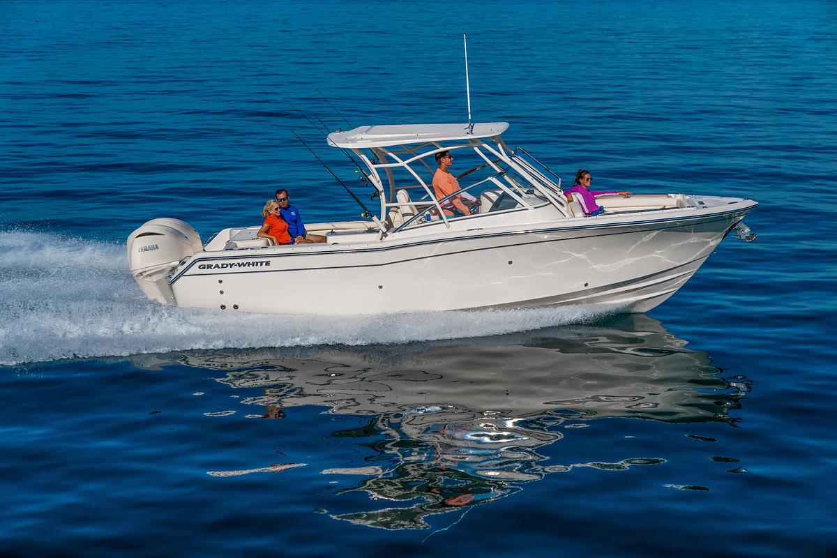 Freedom 275
27' DUAL CONSOLE