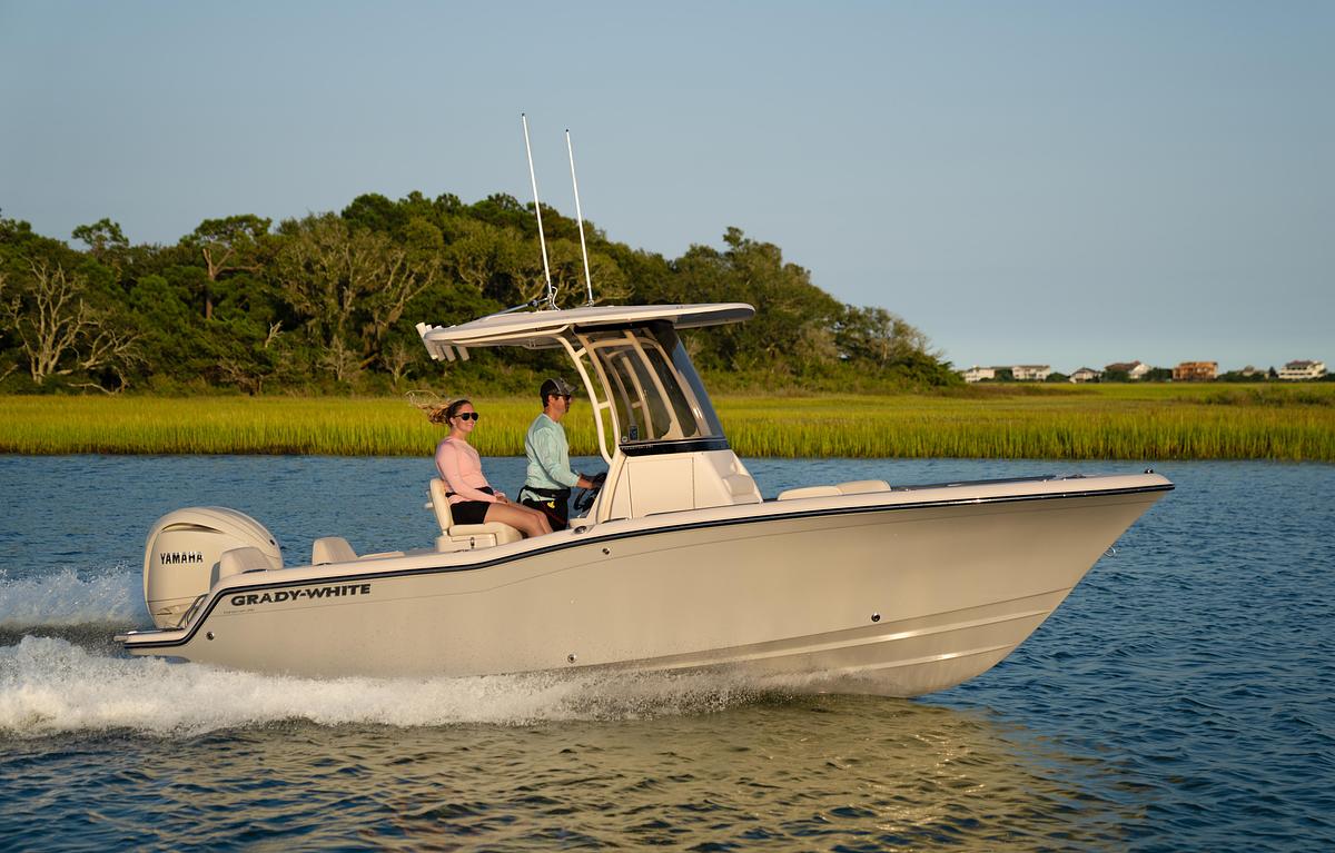 Fisherman 216
21' CENTER CONSOLE