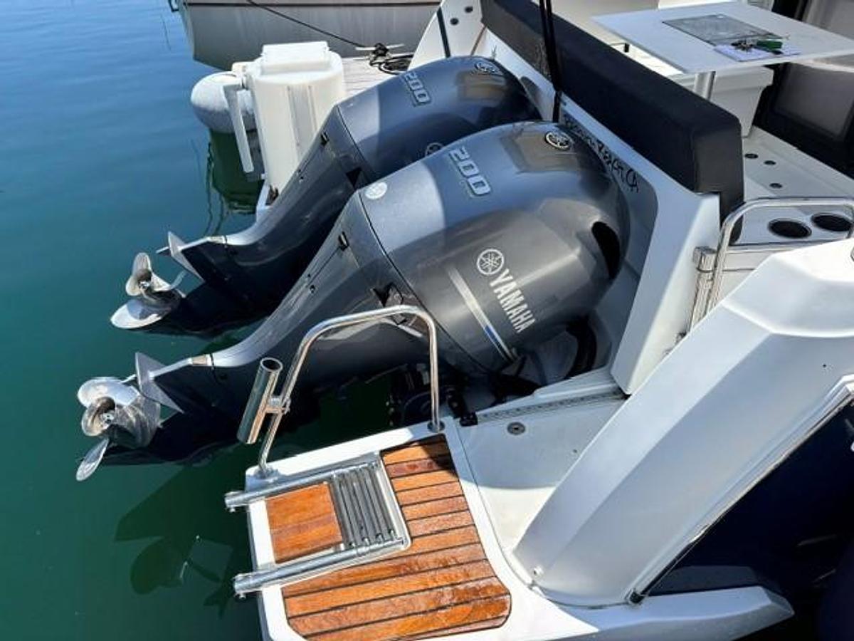 Used 2019 Jeanneau NC895 Offshore