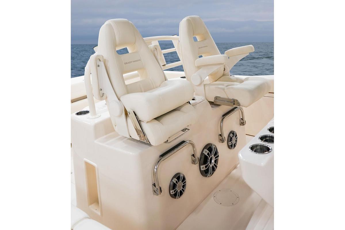 2025 Grady-White Canyon 306