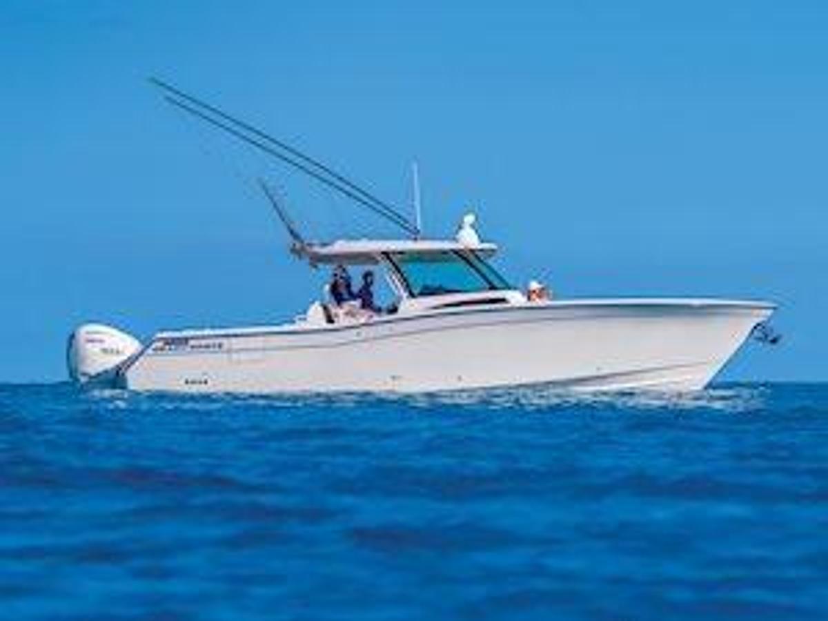 2026 Grady-White Canyon 386