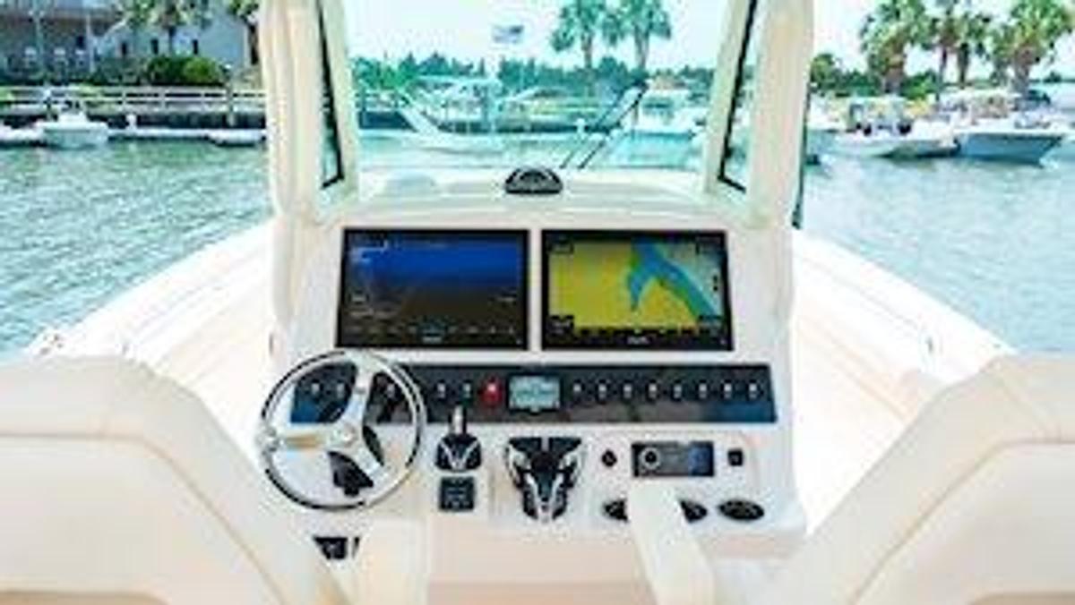 2026 Grady-White Canyon 306