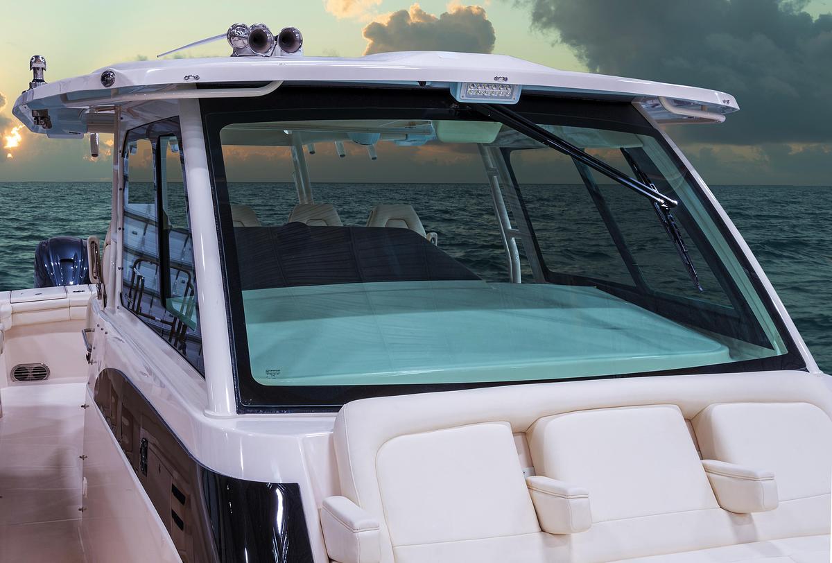 Canyon 456
45' CENTER CONSOLE