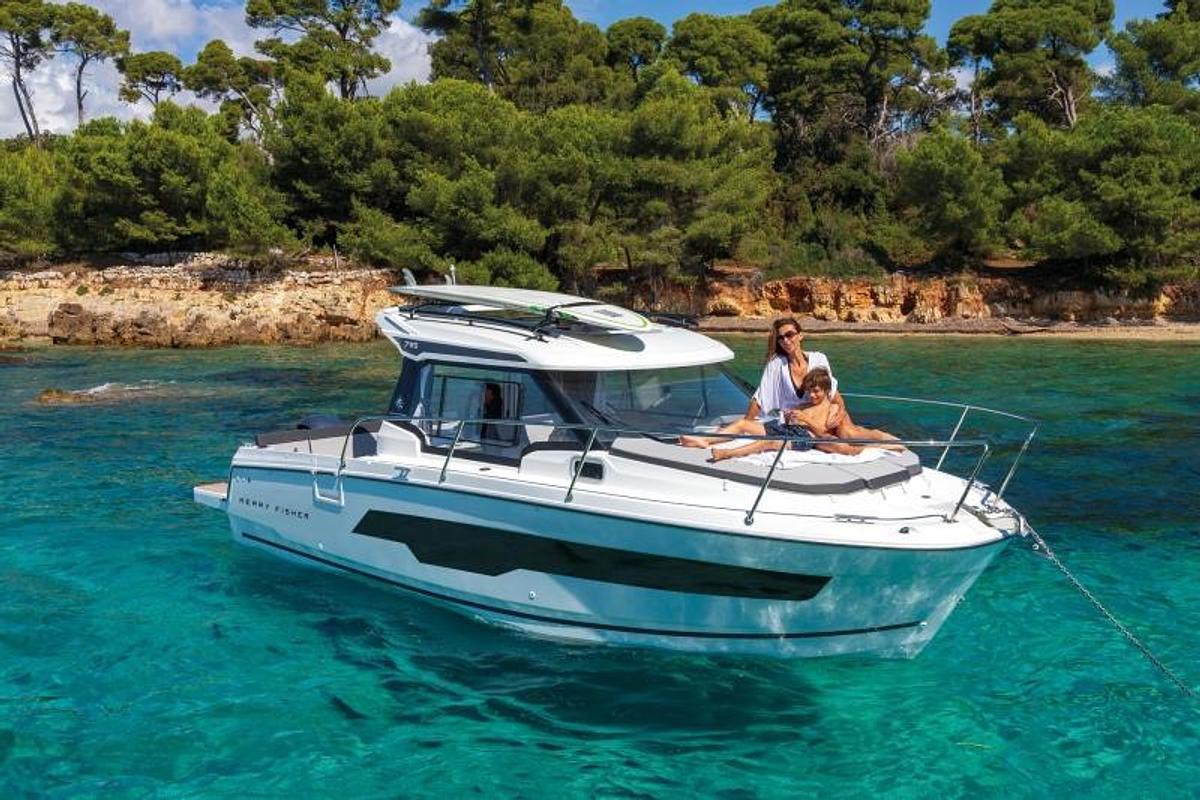 2027 Jeanneau NC 795