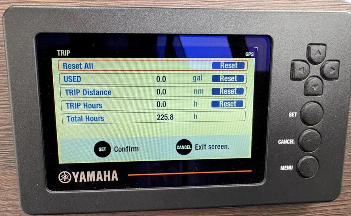 Used 2019 Cutwater C-24 Coupe OB