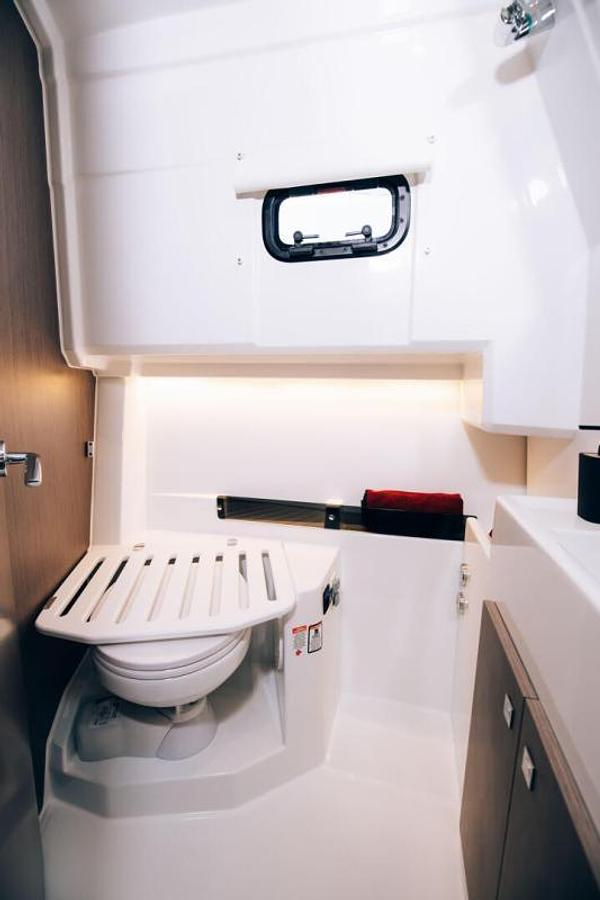 2026 Jeanneau NC 895 Sport