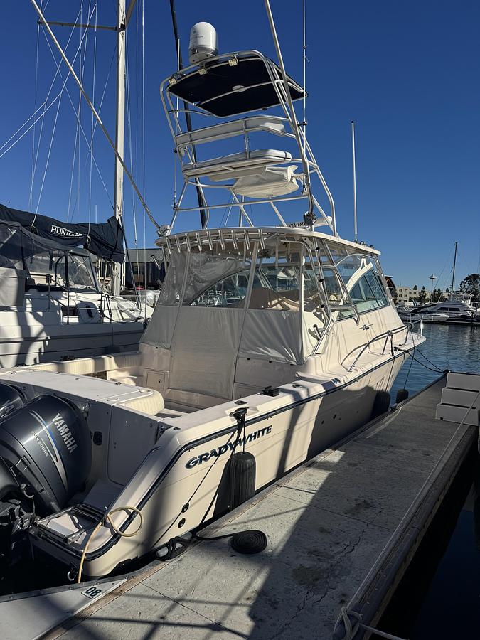 Used GRADY WHITE 360 EXPRESS