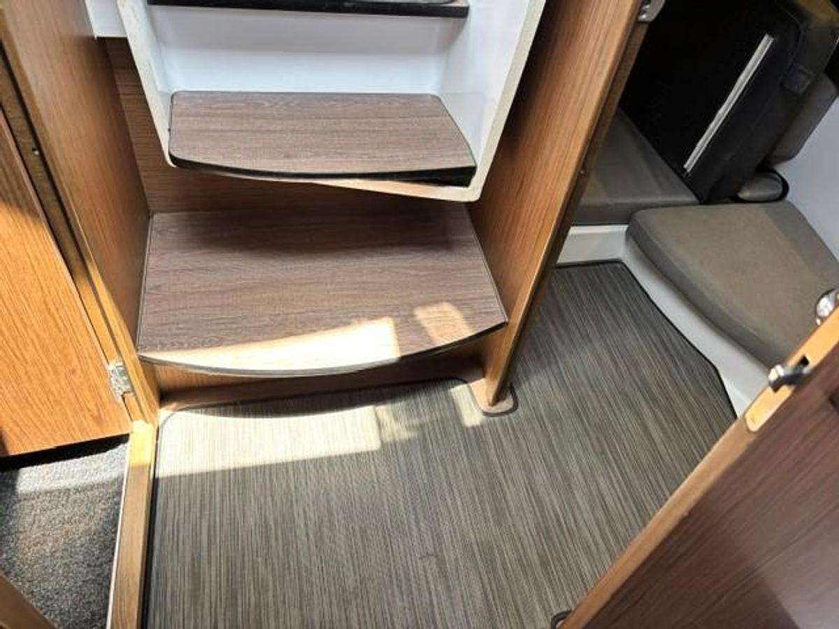 Used 2019 Jeanneau NC895 Offshore