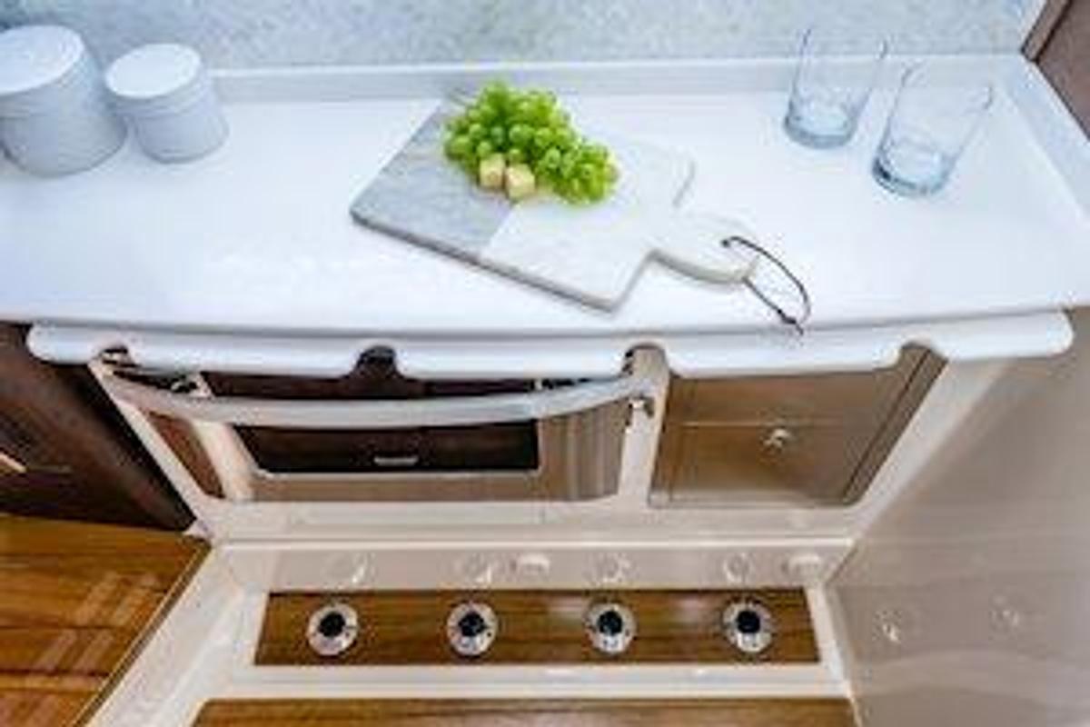 2026 Grady-White Canyon 456