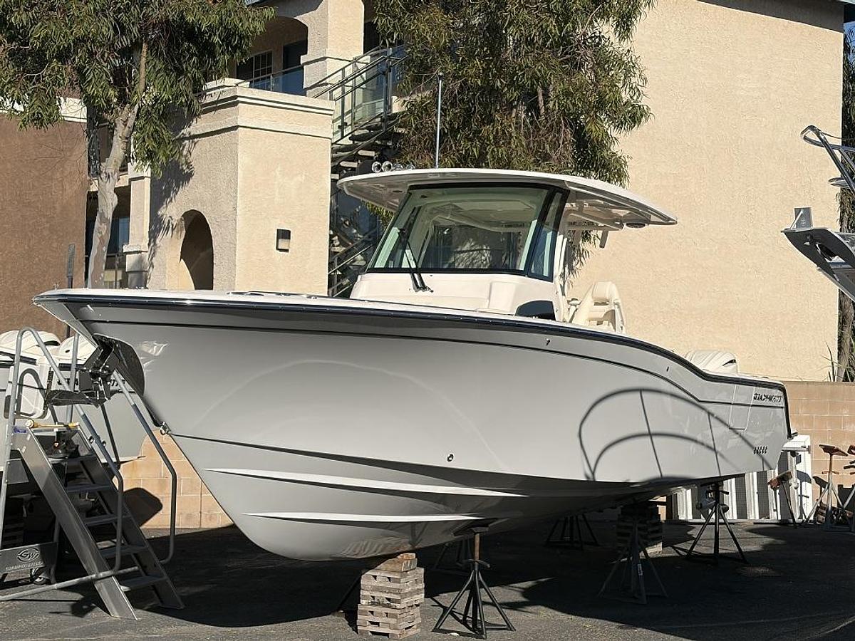 2026 Grady-White Canyon 326