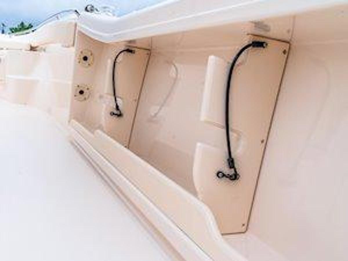 2026 Grady-White 281 CE