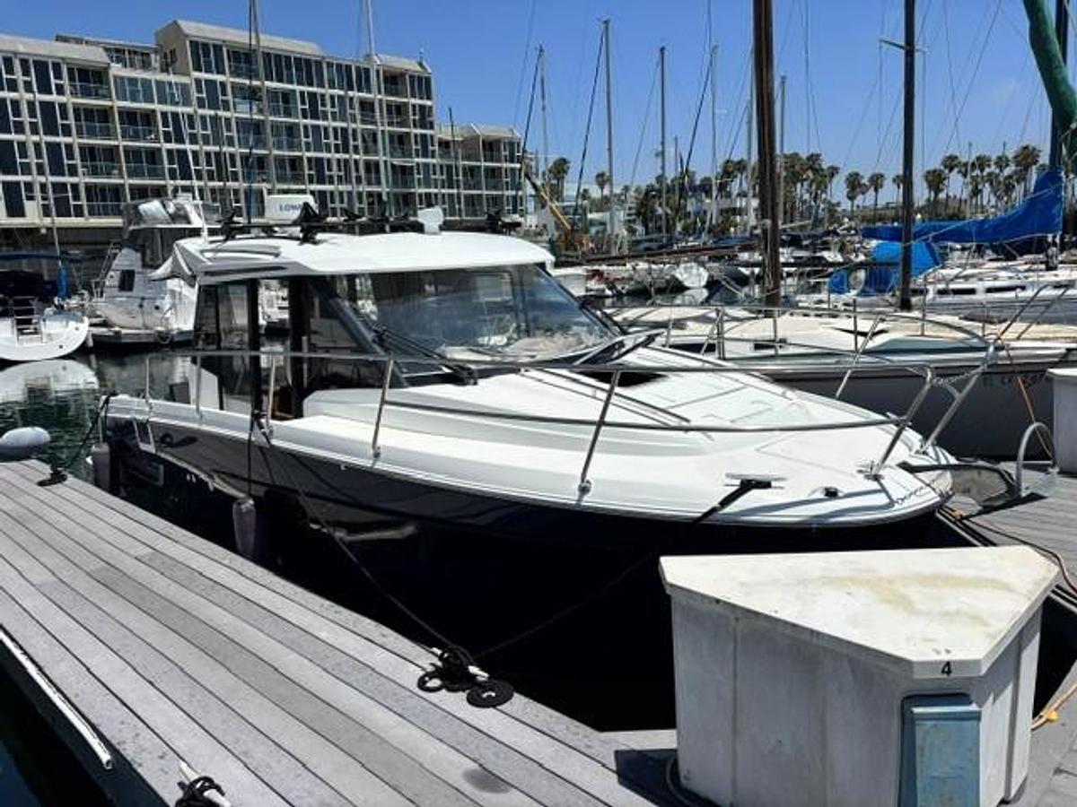 Used 2019 Jeanneau NC895 Offshore