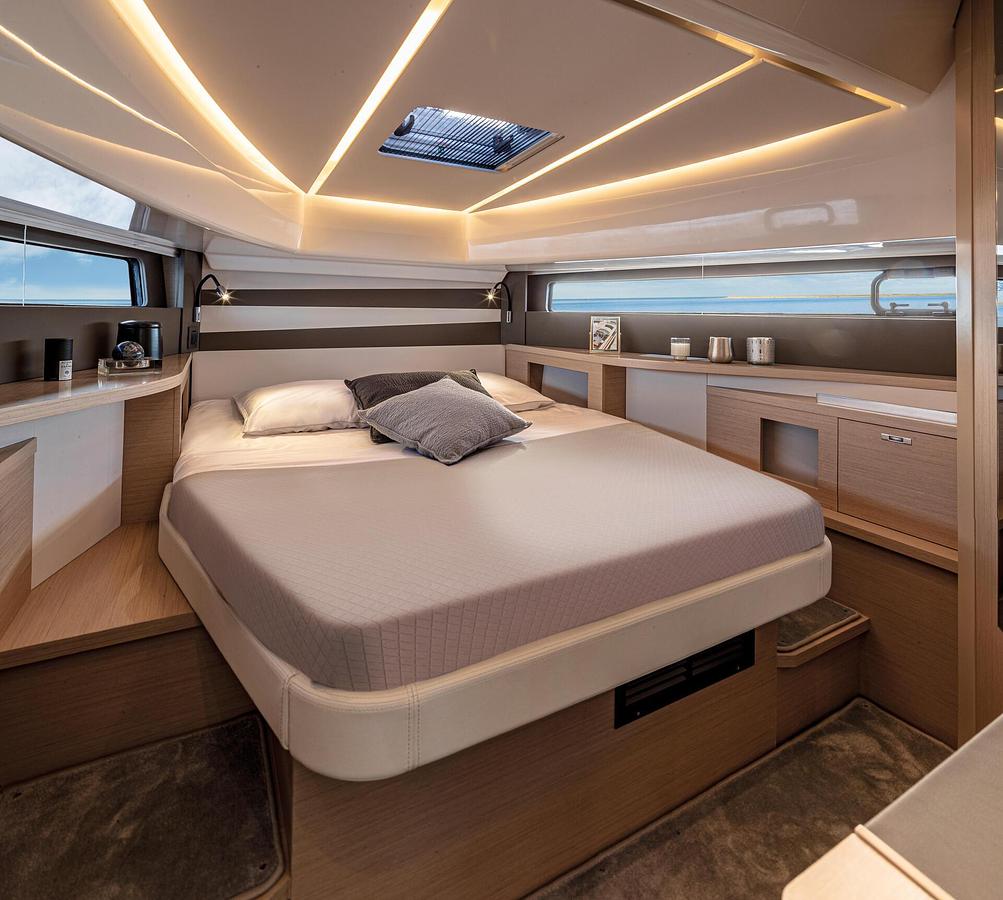 2026 Jeanneau DB/37 IB