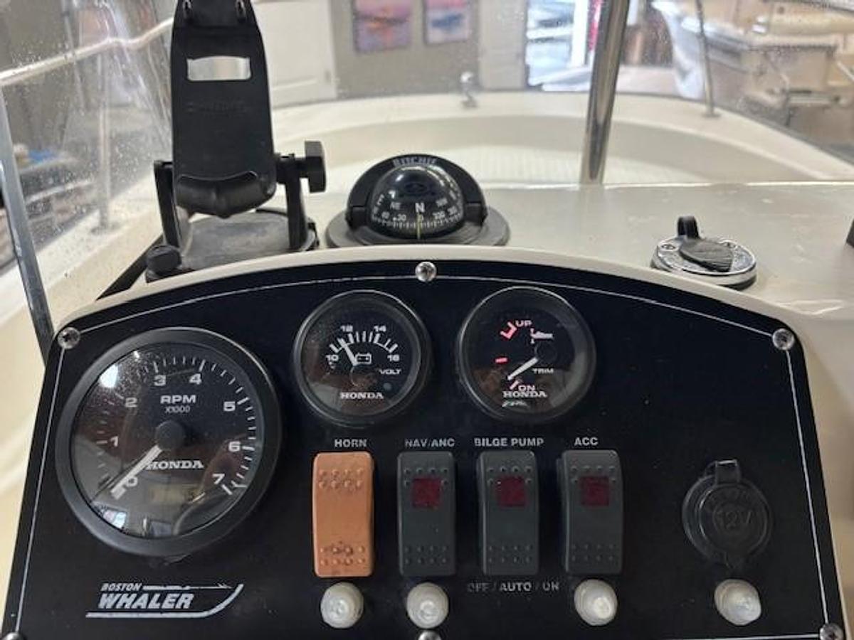 Used 2003 Boston Whaler Montauk 170